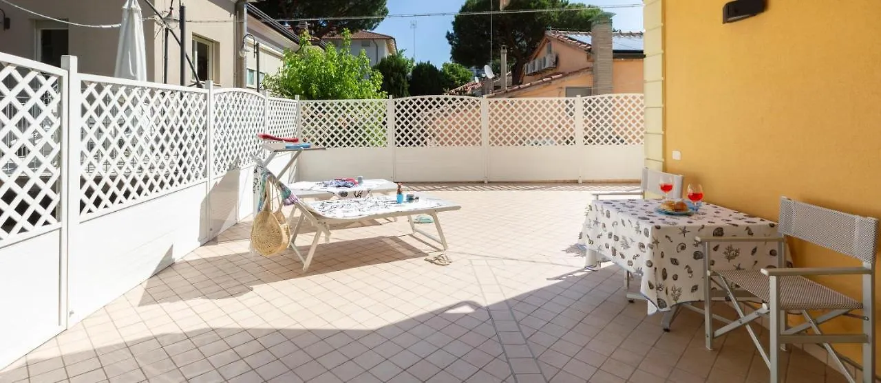 Appartamento In Centro Bianca Riccione Apartment